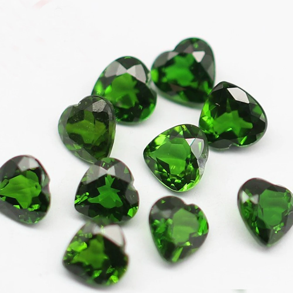 

5PCS/Lot High Quality 5 -6mm Heart Cut Natural Diopside Loose Gemstone For DIY Jewelry