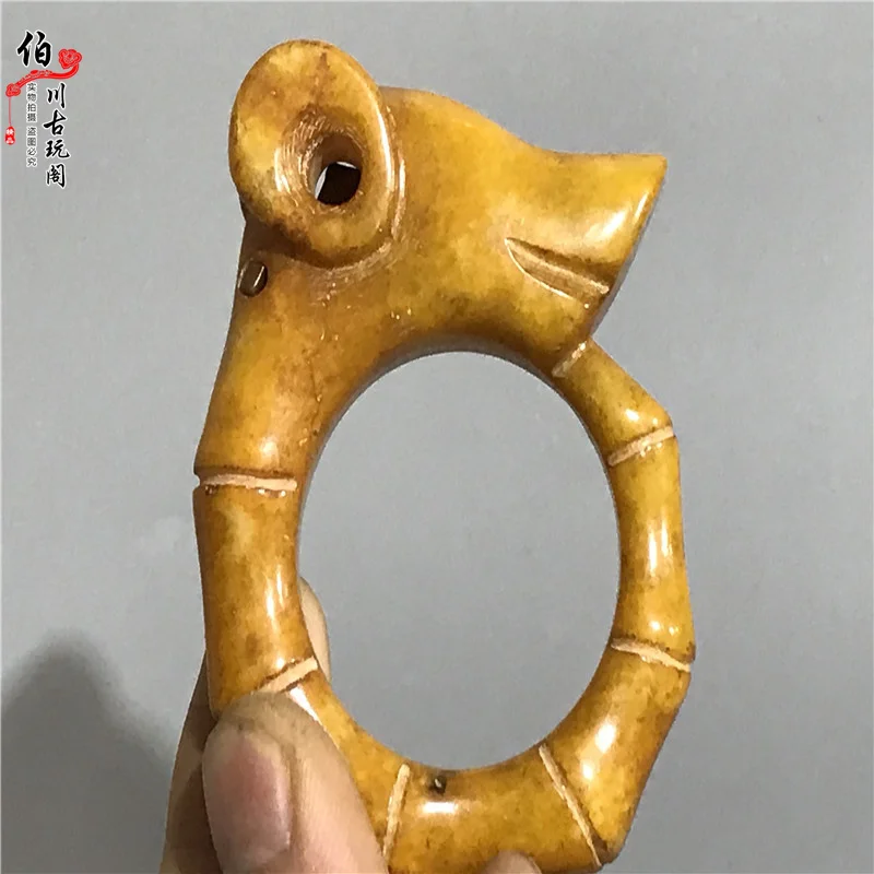 

Han Dynasty natural Xiuyu Gao Dong jade old pendant jade goods handle old object pendant pig dragon