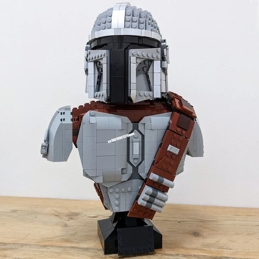 

New 1637Pcs Famous Star Movie Mandaloed Character Bust Model Diy Creative Ideas Helmet Child Toy Birthday Gift Custom Puzzles