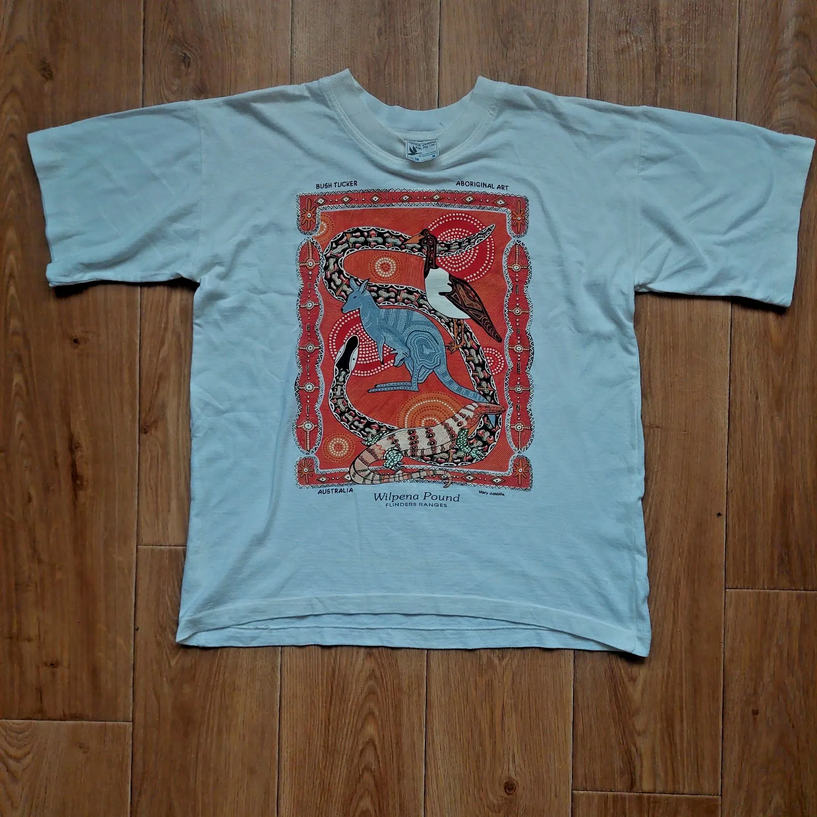 

Vintage Mary Jujubilla Aboriginal Art Australia T-Shirt Men's M White