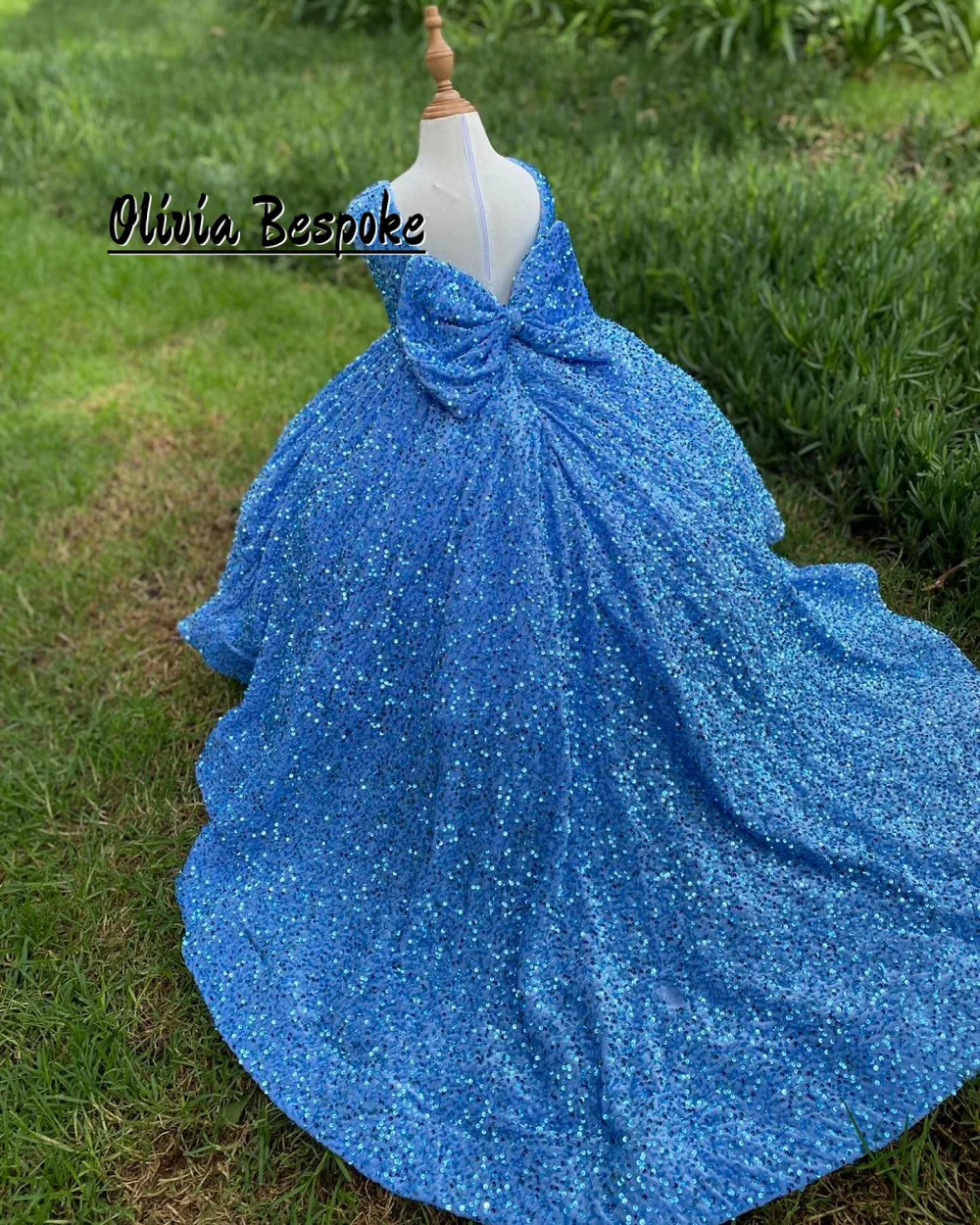 Fantastic Blue Sequin Flower Girls Dresses For Wedding Party With Bow Shinning Spaghetti Princess Prom Dress Customized