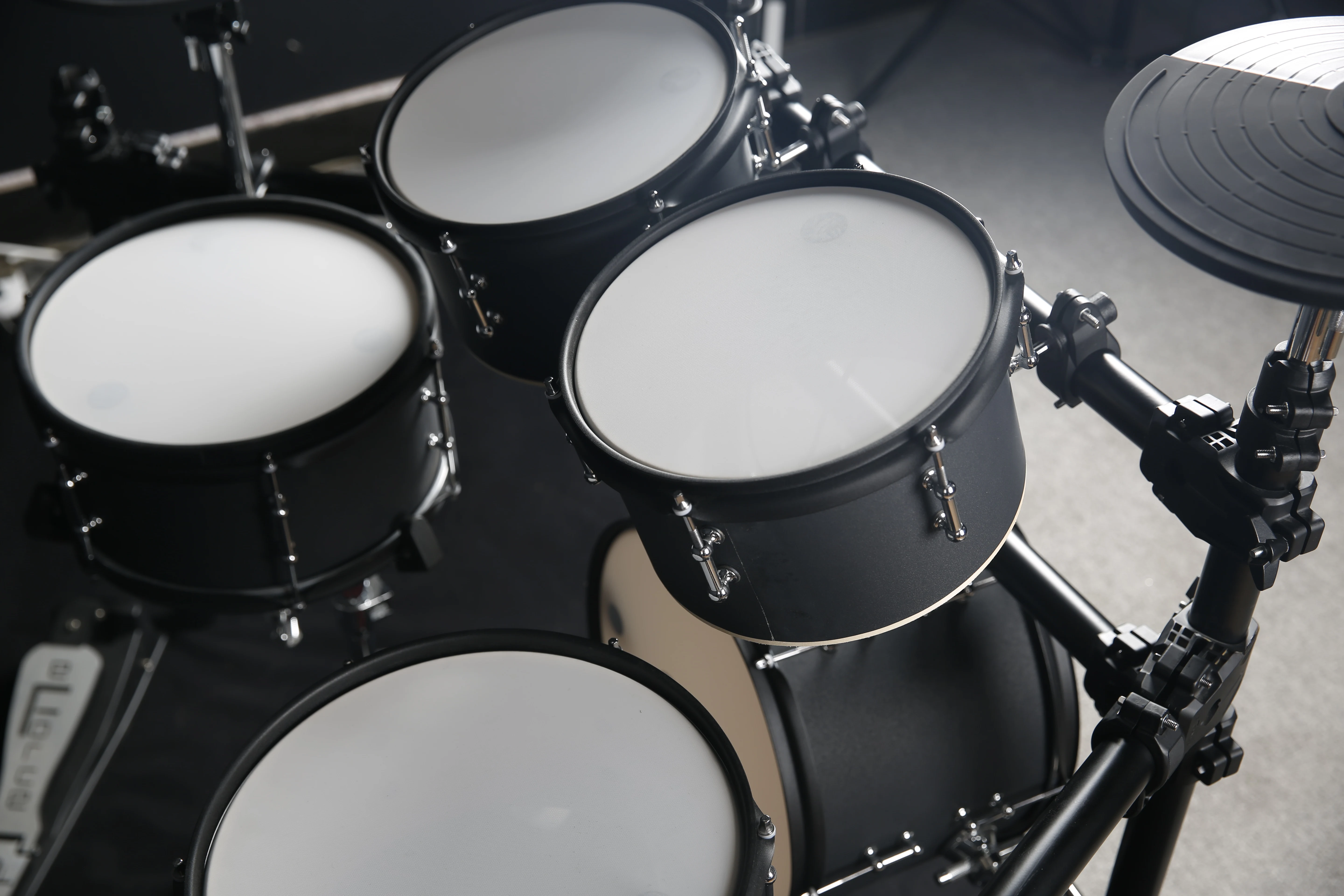 E-Force Music F30 Series Electric Drum Kit High Quality Portable Hybrid Electronic Musical Instrument Made of Durable Metal
