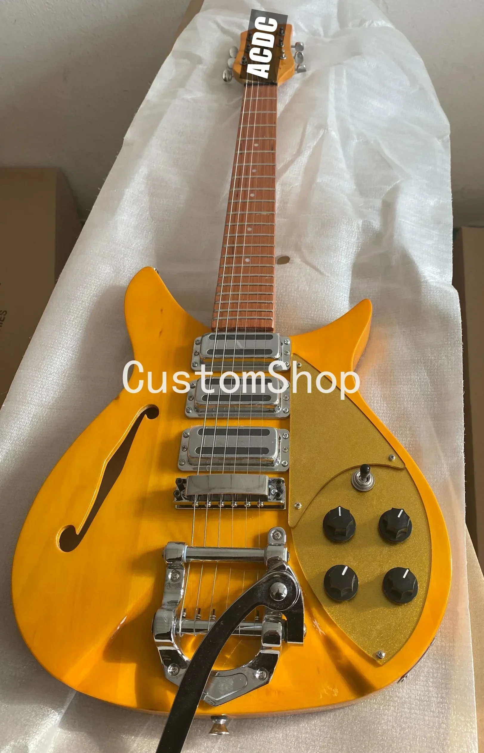 1996 K 325  Natural Yellow Semi Hollow Body Electric Guitar Single F Hole, Short Scale Length, Bigs Tailpiece,