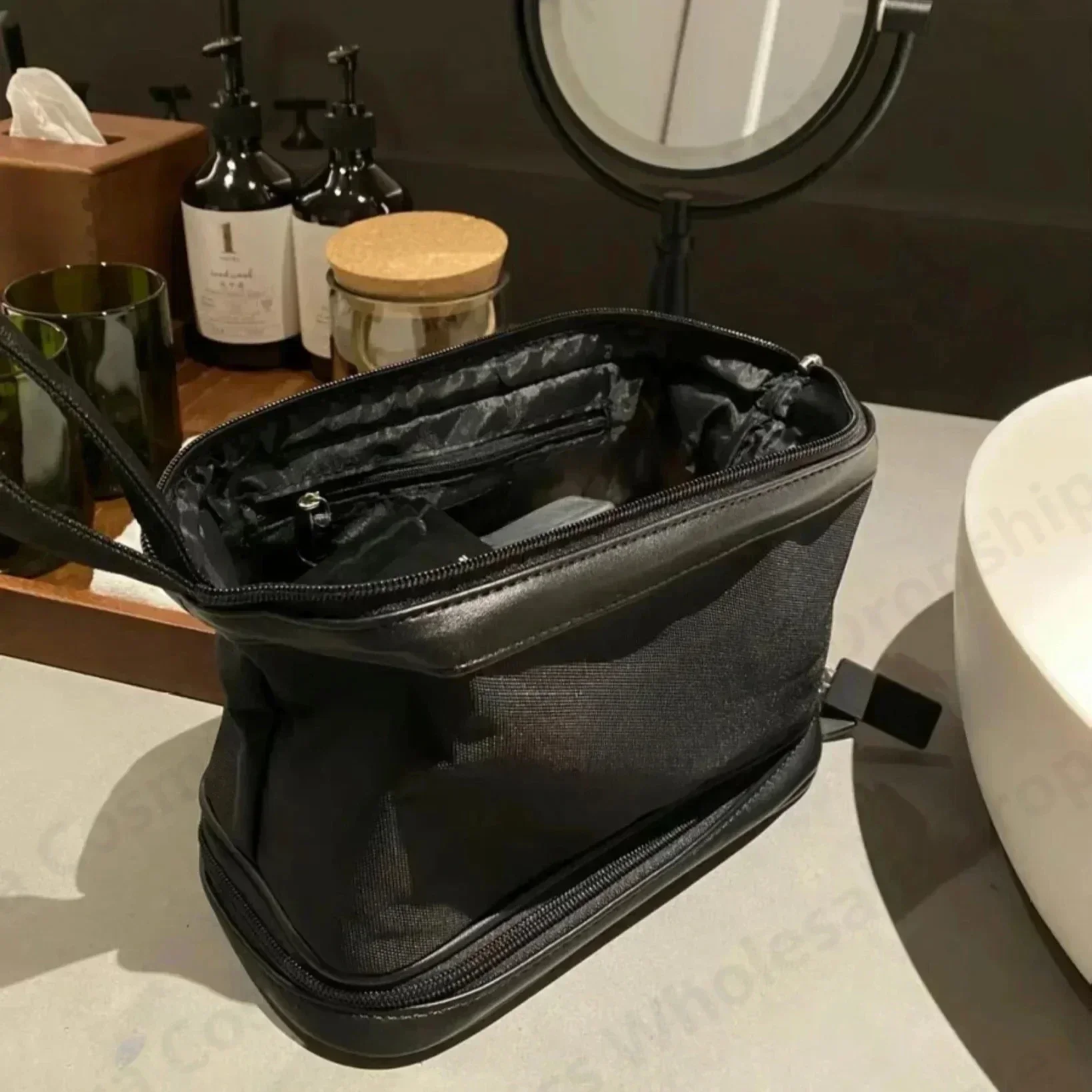 

Cosmetics Bag Travel Toiletry Waterproof Makeup Brush Storage Bag 26cm*20cm*14cm