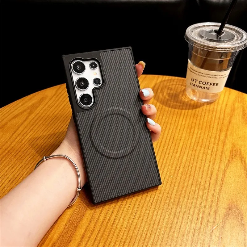 Carbon Fibre Shockproof Magnetic Phone Case For Samsung Galaxy S22 S23 S24 Plus Ultra Wireless Charge Cover