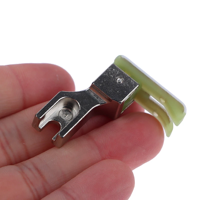 TCL/TCR 1/16N Right/Left Plastics Compensating Presser Foot For Industrial Lockstitch Sewing Machine Single Needle Presser Foot