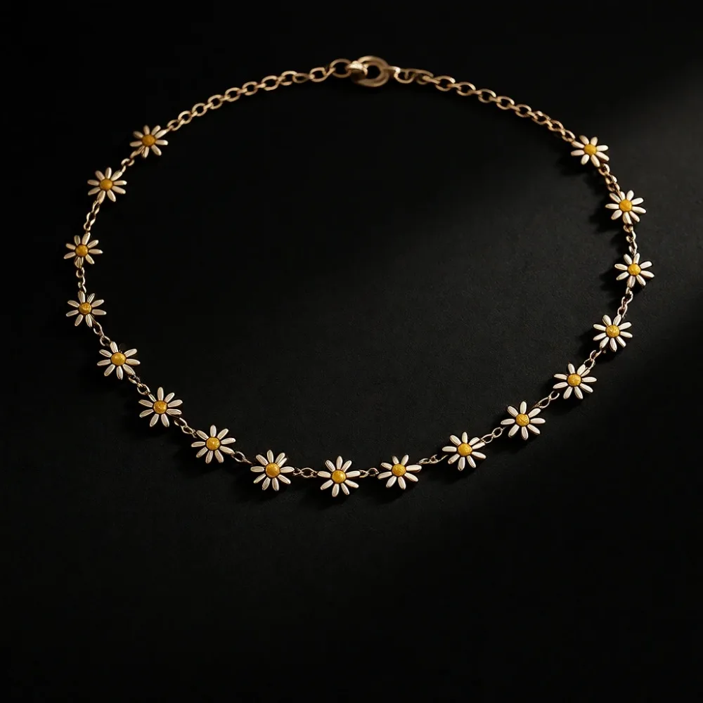 

Изящное многослойное колье-чокер с подвесками в виде сердца, звезды, луны, креста, ромашки, ракушки, монеты, кофейного зерна, летние пляжные украшения.