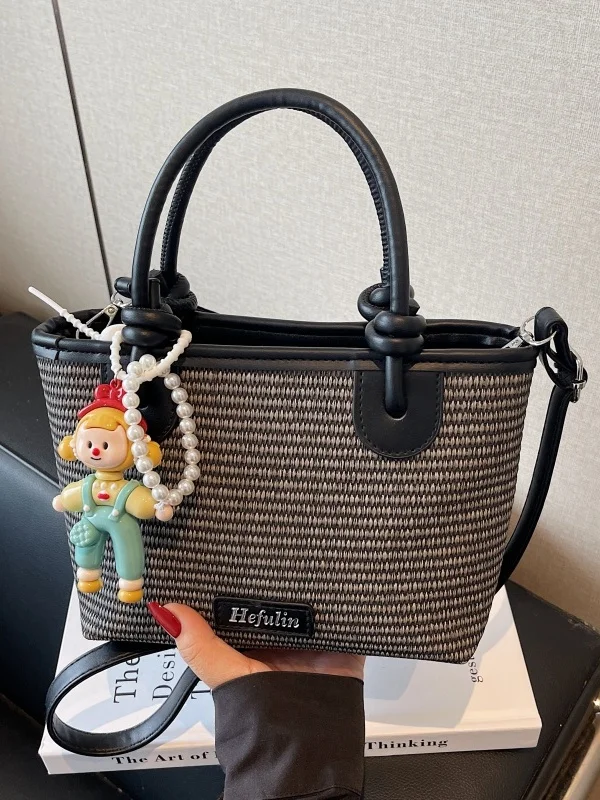 

Beach Vaion St Woven Handbag Women's Summer 2025 Faionable Buet Bag Commute Single oulder Crossbody Bag