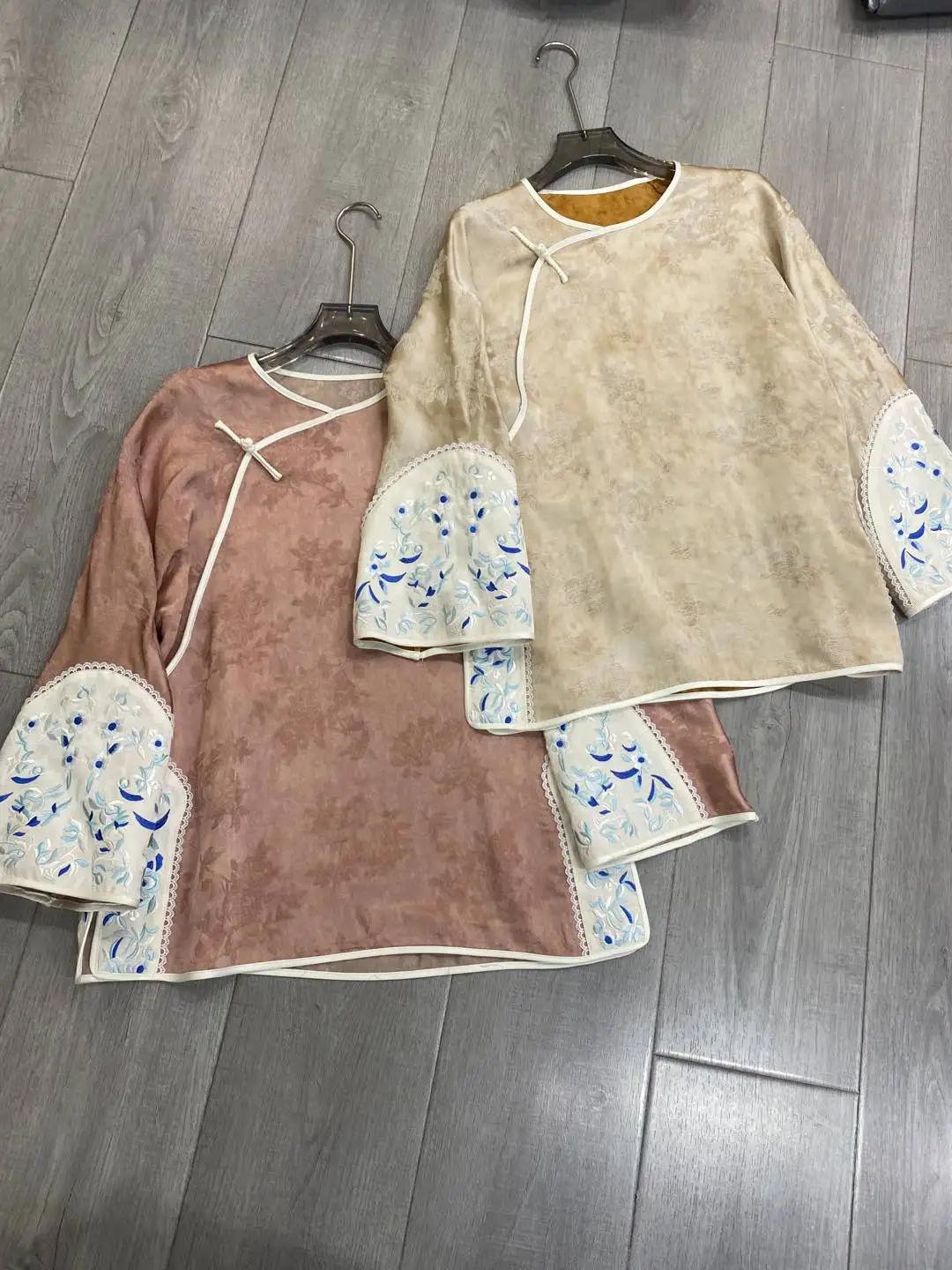 Haut de gamme Femmes Veste Top Broderie Fleurs Tang imbibé Élégant Lady adt Manteau Femme S-XXL