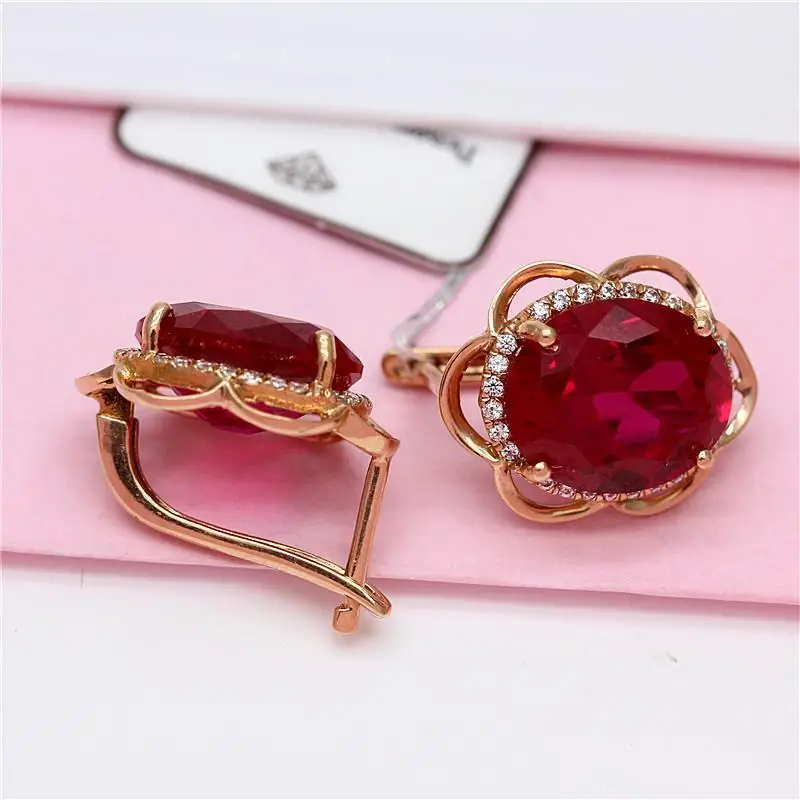 585 Purple Gold Plated 14K Rose Gold Inlaid Ruby Flower Earrings for Women Classic Crystal Sweet Luxury Engagement Jewelry