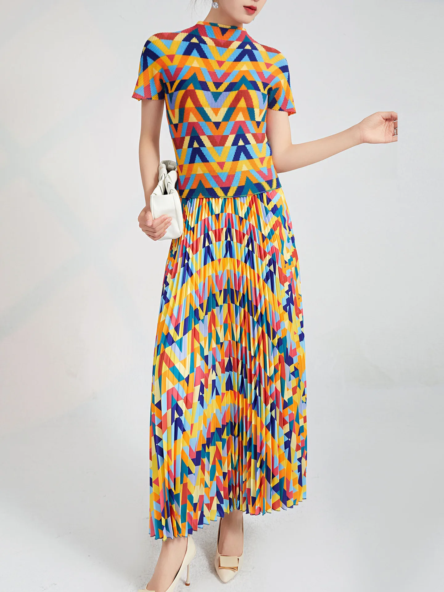 2024 Summer New Miyake Ruffled Fashion Slim Fit Colorful Print T-shirt+100 Ruffled Half Skirt Two Piece Set for Women