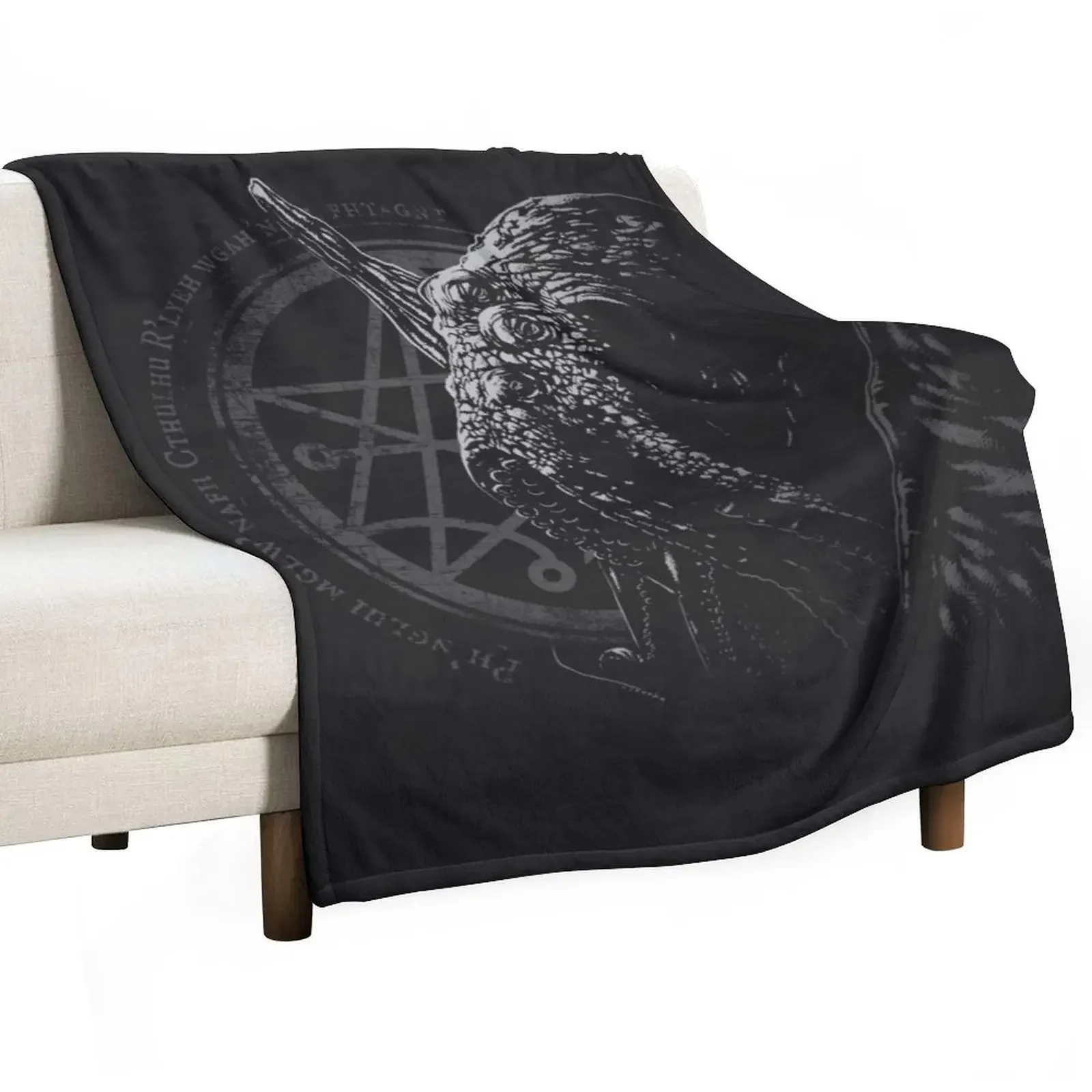 

Dread Cthulhu - Chant - Black and White Lovecraft Throw Blanket Vintage Soft Big bed plaid Blankets