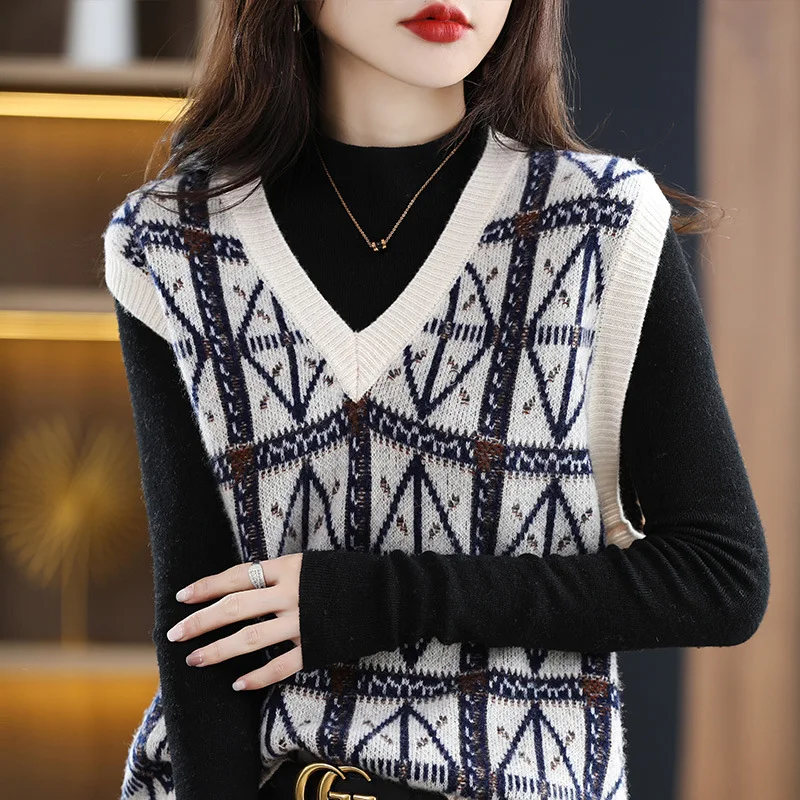 Spring and Autumn New Retro Knitted Vest Loose Diamond Plaid V-neck Sleeveless Sweater