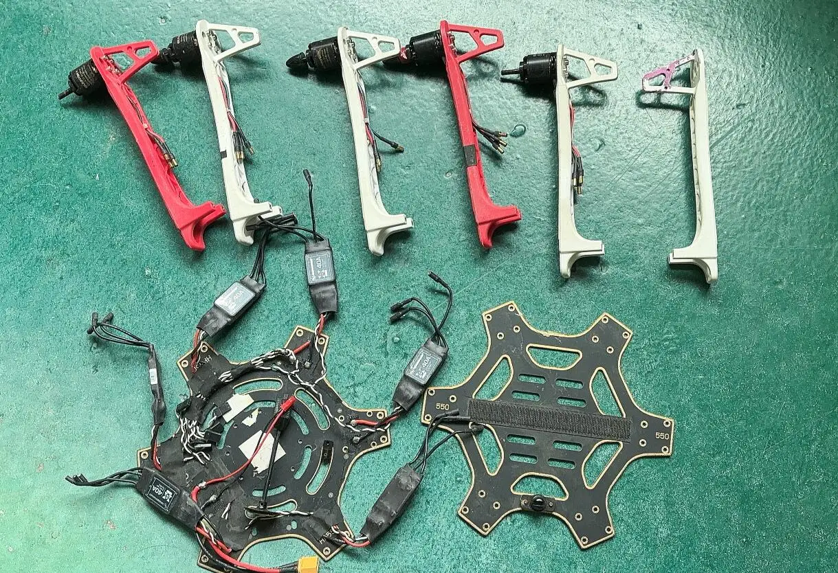 Clearance Sale! F550 Hexacopter Frame & 5x Sunnysky 2216 880KV Brushless Motors &6x Hobbywing Xrotor 40A ESCs for Car Builders