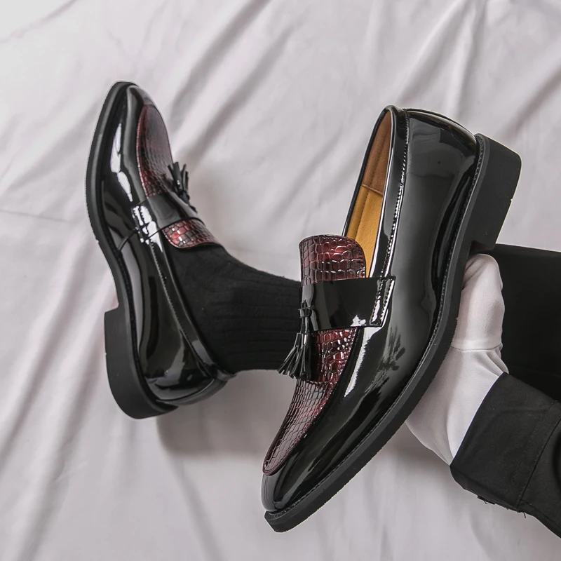 

Men's Casual Loafers Elegant gentleman Classic Style Office Business Fashion Party 38-46 Adult shoes Retro tassel plus size