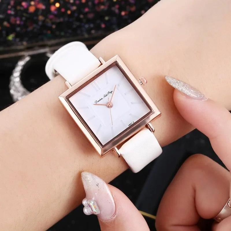 Women\'s Wrist Watch Square Quartz Watch Trend Fashion Luxury PU Leather Women Watches Simple Elegant Ladies Watches for Women