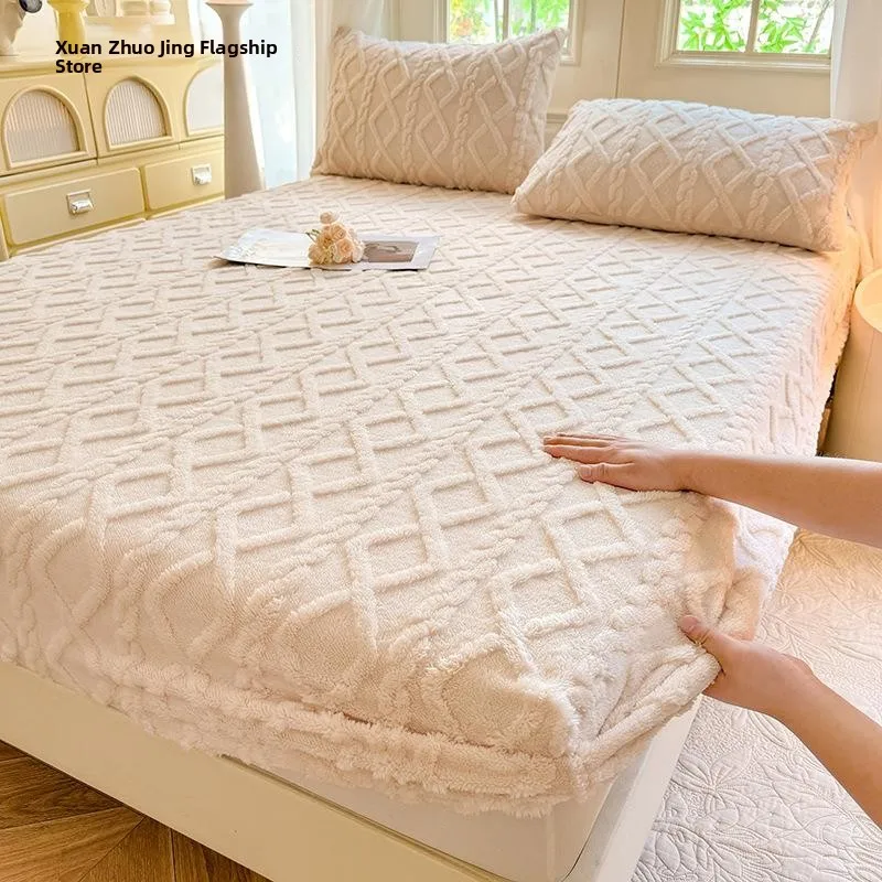 

Taffeta Bed Canopy Single Piece Milk Velvet Protection Winter Flocking Bed Sheet Three Piece Set Comforter Cover Duvet Protector