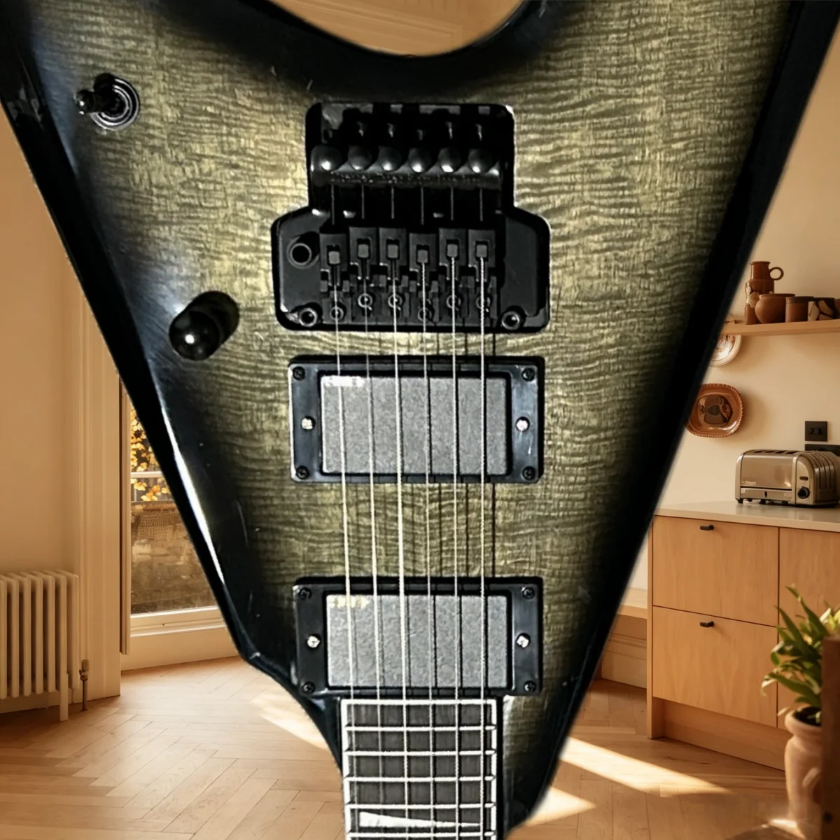 Verstellbare Brücke, graue Gitarre, Hals aus Palisanderholz, HH-Tonabnehmer, geeignet für verschiedene Anwendungsbereiche und Auftritte.