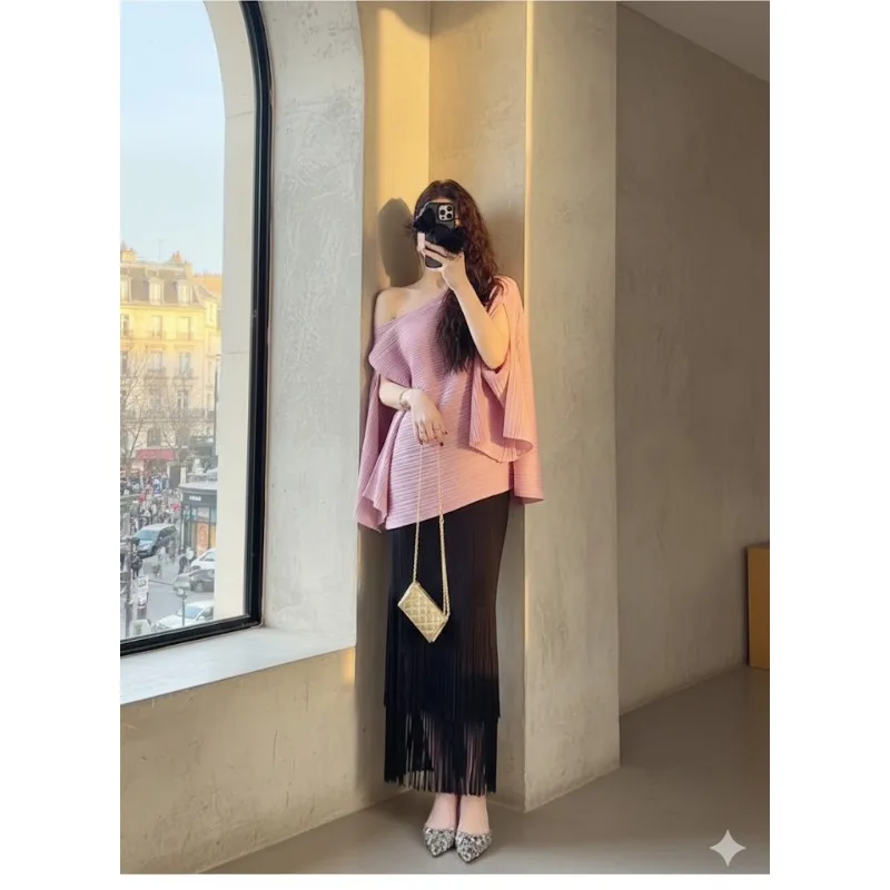 

Комплект из плиссированной юбки и топа Miyake: женский повседневный персонализированный комплект 2026 года, топ с бахромой и юбка-халтер, свободный крой, большие размеры, плиссировка, комплект из 2 предметов