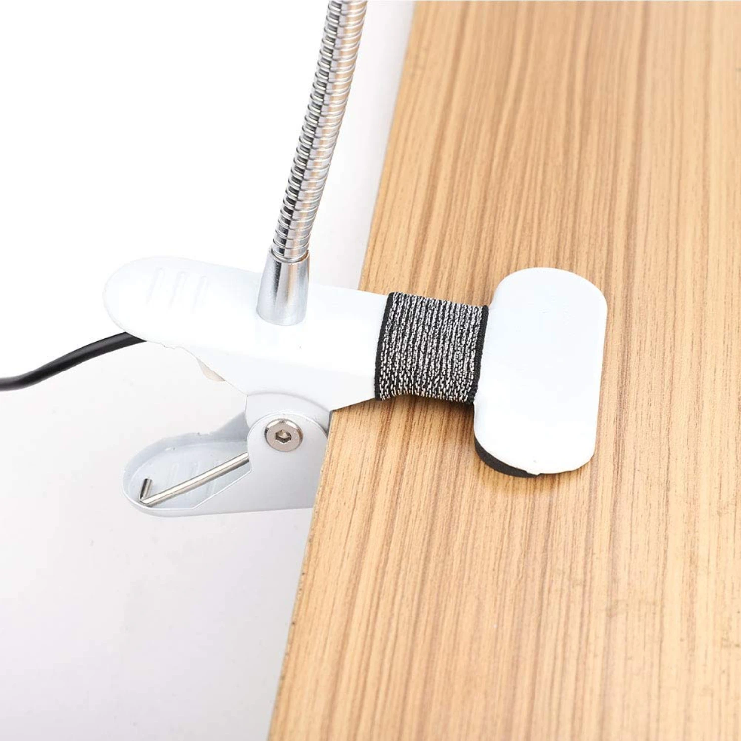 فنية مكياج وشم استثنائية ولا تشوبه شائبة ونابضة بالحياة من قبل المحترفين الموهوبين بشكل لا يصدق لتحويل مذهل حقًا