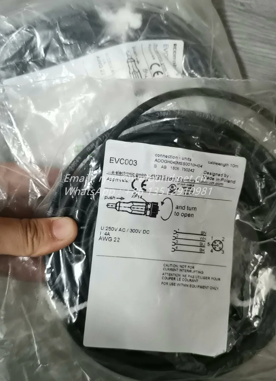 

EVC003 Connecting cable with socket ADOGH040MSS0010H04