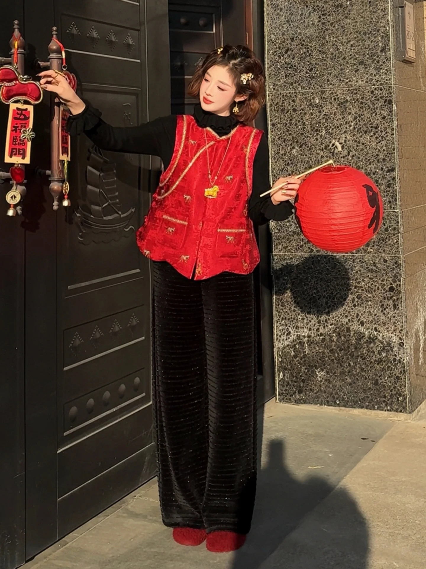 

Yolo Lu 2025 Winter Women's Embroidered Silk Linen Cotton Blend Stand Fit round Ne Vest Versatile Mid-Year Faion