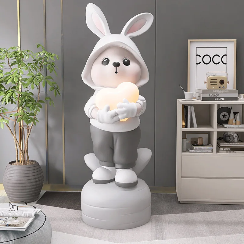 Grande bambola di coniglio, luce ornamentale dal pavimento al soffitto, mobile TV del soggiorno, scultura, decorazione della casa, regalo di inaugurazione della casa