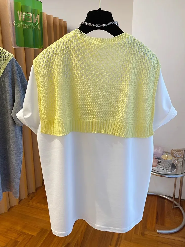 Camiseta Casual Extra Grande Tamanho 300 Pou com Decote Oco para Mulheres, Nova Versátil para Primavera e Verão