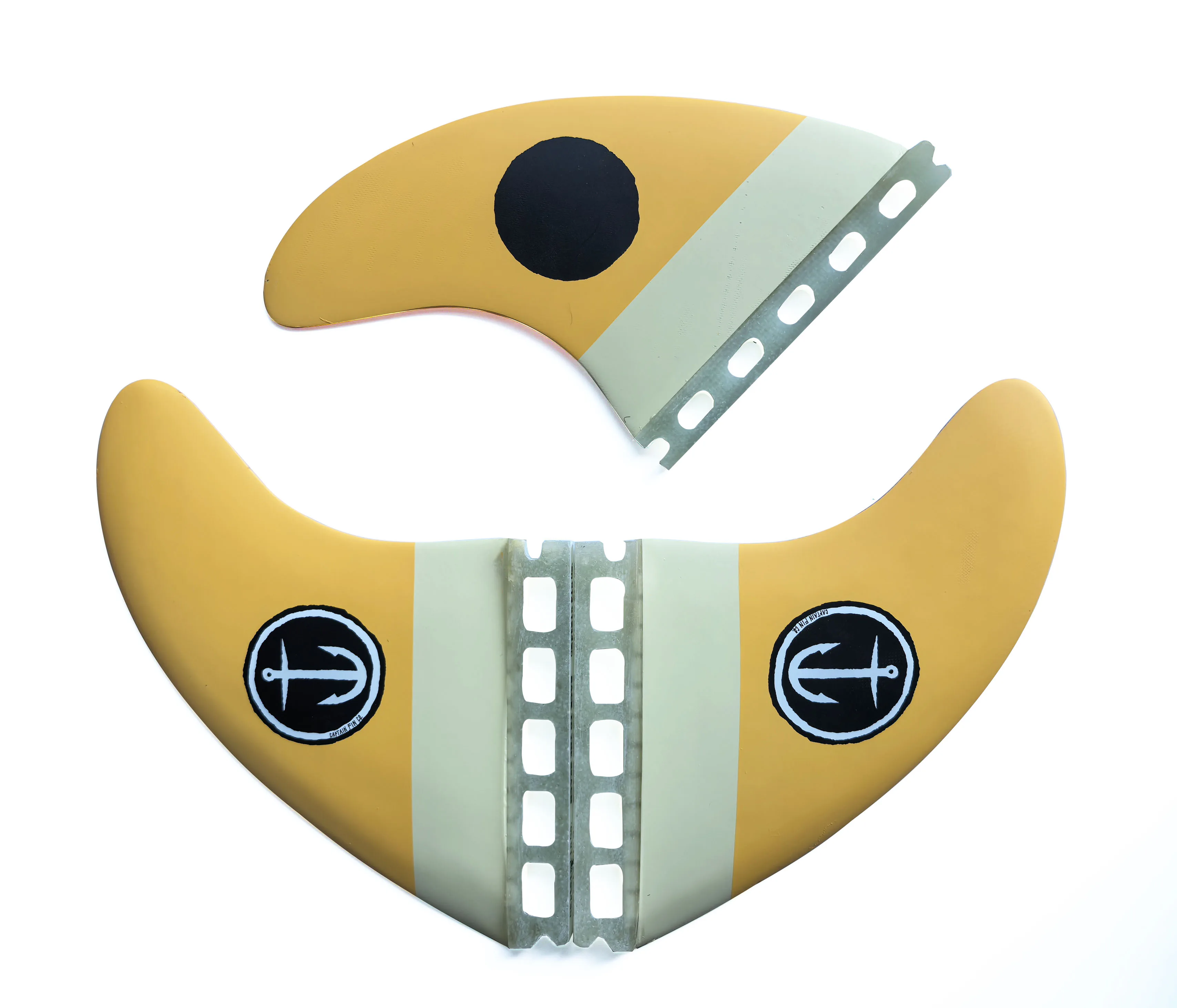 

FUTUER surfboard fins, surf tail fins 3-piece set, made of fiberglass, are high-quality surfboard fins, serving as surfing acces