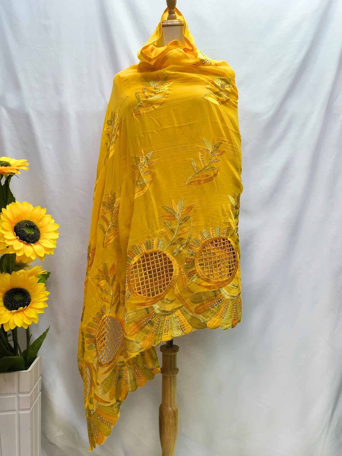 아프리카 숙녀 야외 자수 쉬폰 중공 스카프 스타일 머리 스카프 이슬람 패션 여성 205*105cm 고품질 스카프 목도리