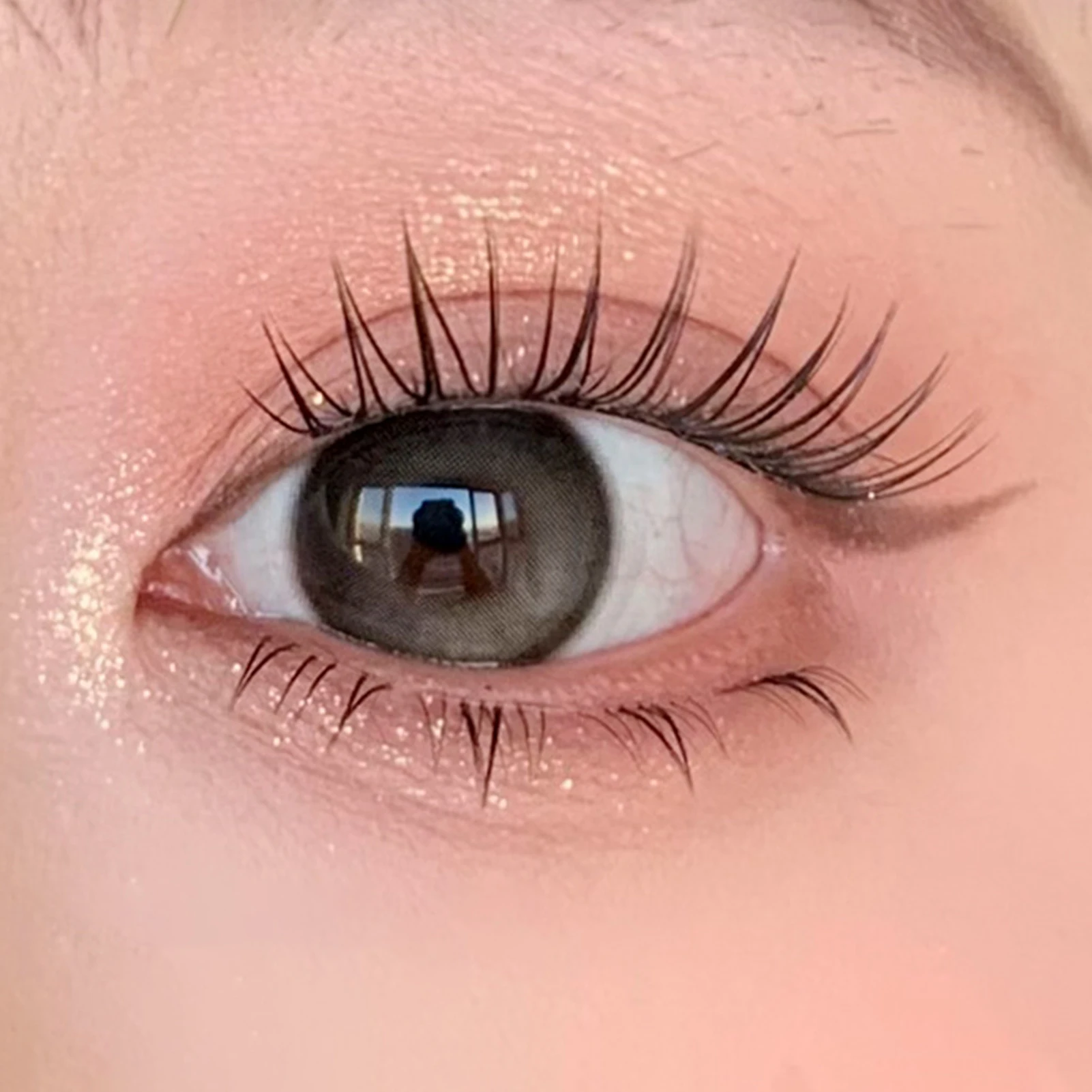 

Пушистые одинарные кластерные ресницы Манга Самоклеящиеся ресницы Удобные для ношения на весь день