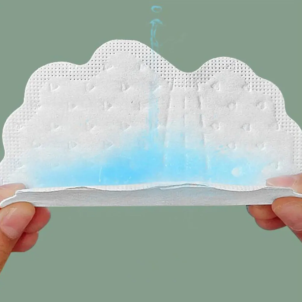 

20Pcs Disposable Armpit Sweat Pads Breathable Absorbing Underarm Shield for Outdoor Activities Foot Pad for Kids