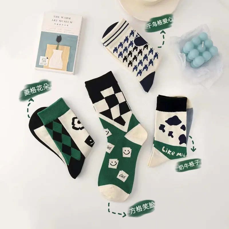 4Pairs/Lot Fashion Green Black Socks For Women Cotton Double Needle Ladies AB Socks with print