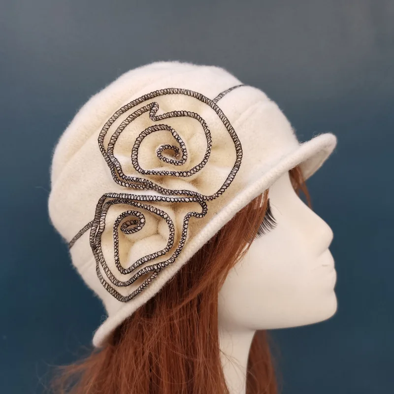 Sombrero de lana 100% de flores para mujer, sombrero suave de mediana edad, estilo europeo, cúpula de fieltro, pensamiento momia, otoño e invierno,