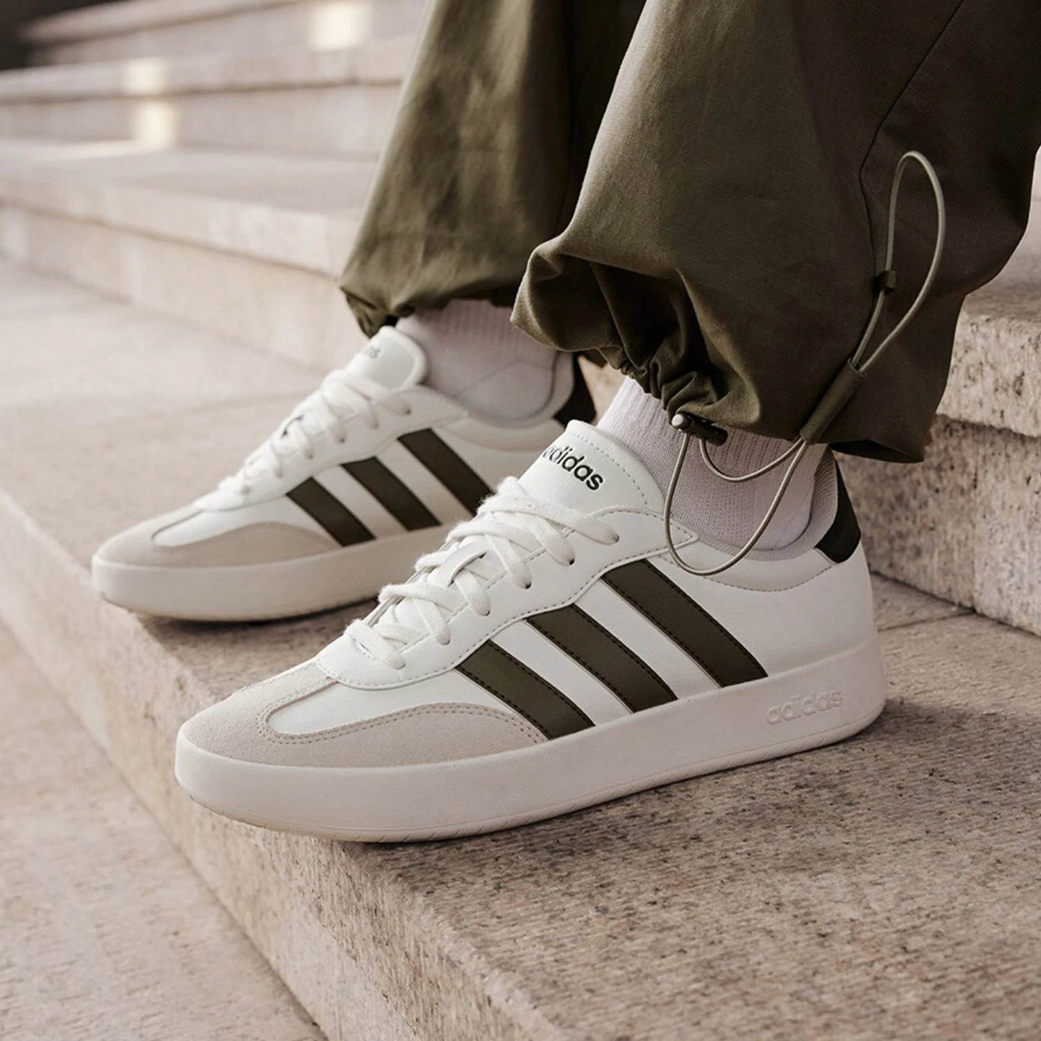 حذاء رياضي كاجوال خفيف الوزن من أديداس أصلي جديد للجنسين JI2309 #1