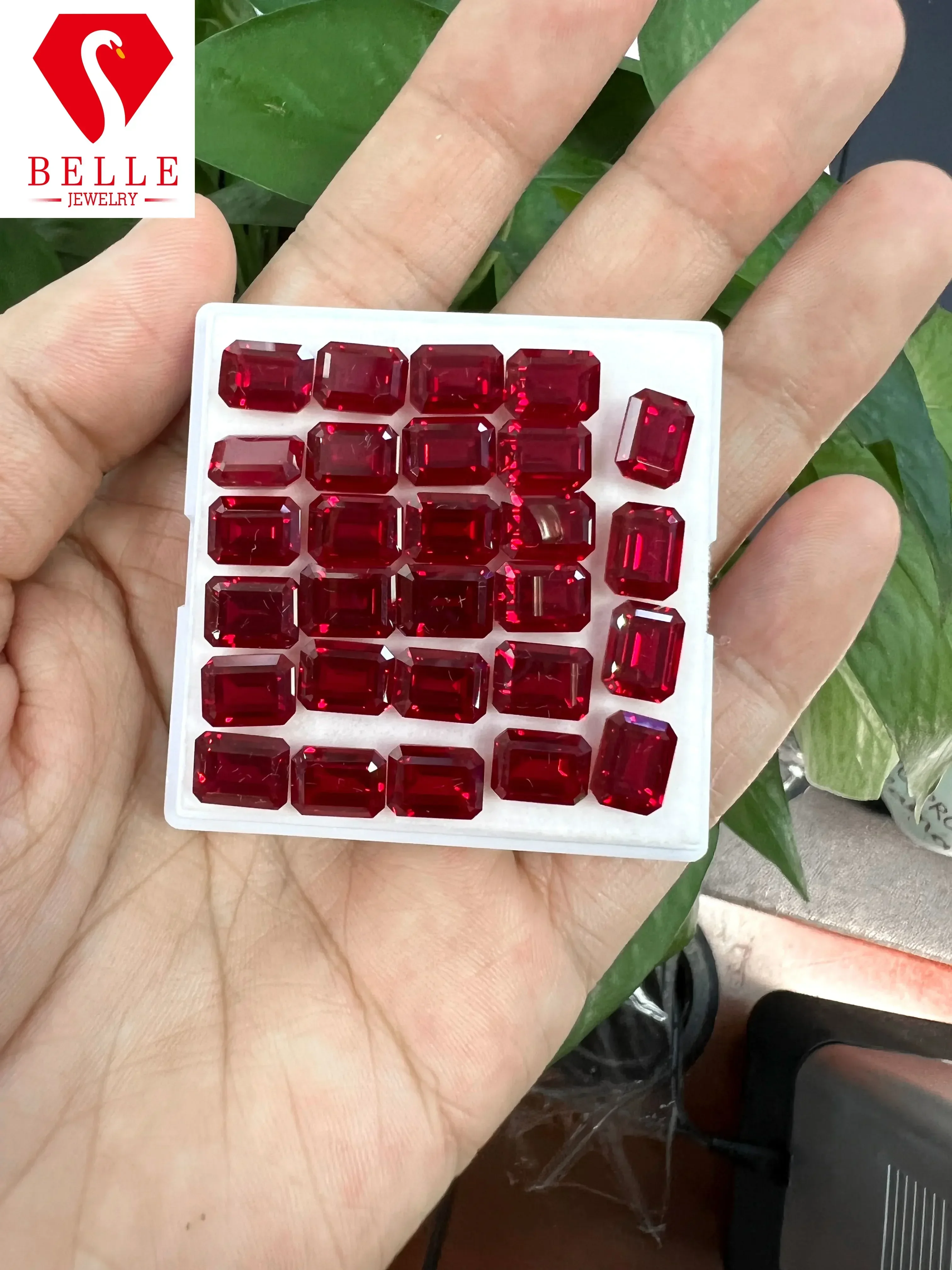 

HP Brilliant Emerald Cut Hot Sale Natural Lab Grown Ruby Moissanite VVS1 AGL Certificated Diamond Beads Jewelry Making Charm