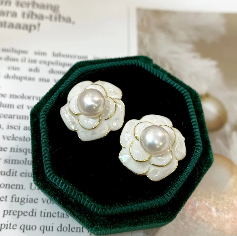 New Classic AAAA 7-8mm Natural White South Sea Pearl Earrings 925 Silver can be given as a gift