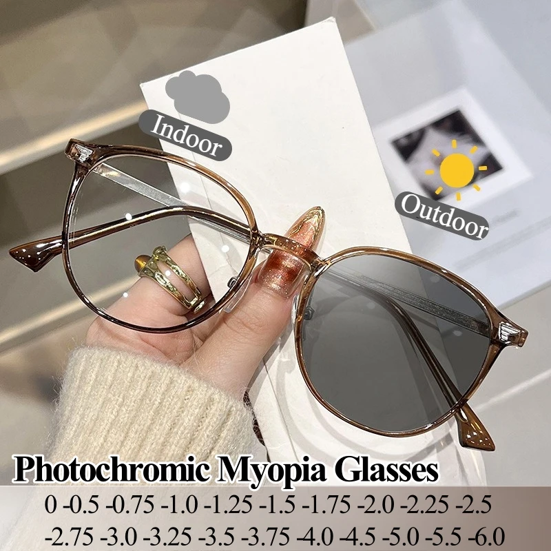 

Stylish Photochromic Myopia Glasses Women Fashion Frame Prescription Lens Outdoor UV Protection Sun Shades Eyewear -1.25 To -6.0