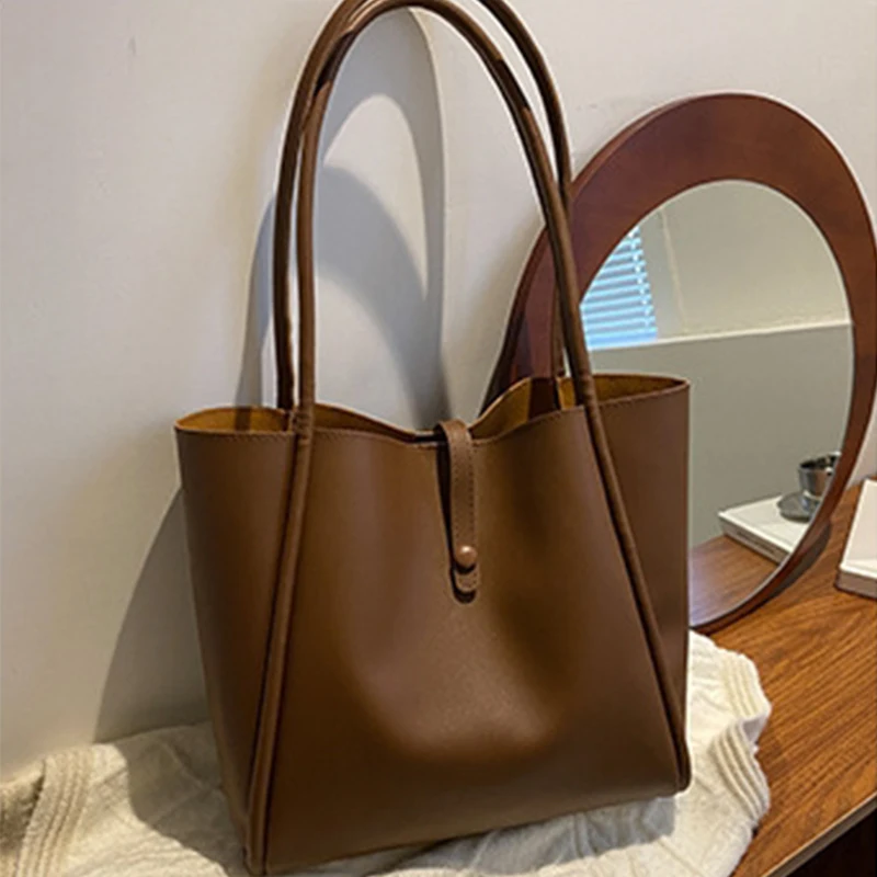 Korean version solid color minimalist tote bag with large capacity and fashionable single shoulder bag for children and mothers