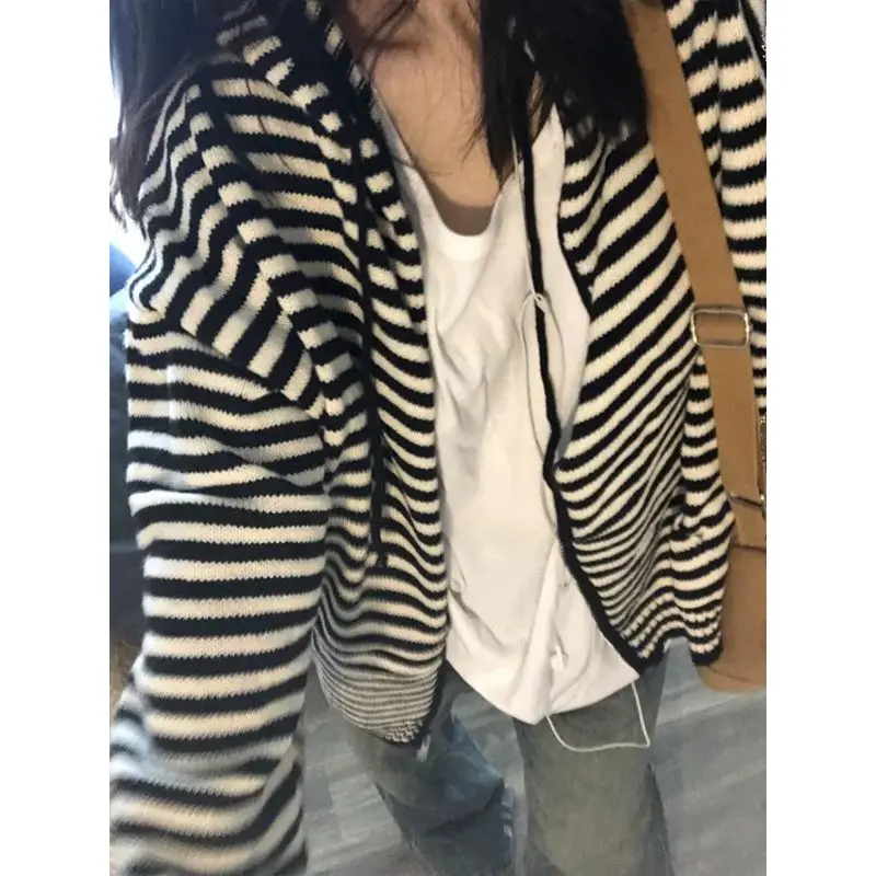 Deeptown Vintage Striped Sweaters Cardigan Women Casual Korean Style Zip Up Knitwear Harajuku Loose Black White Knitted Coats