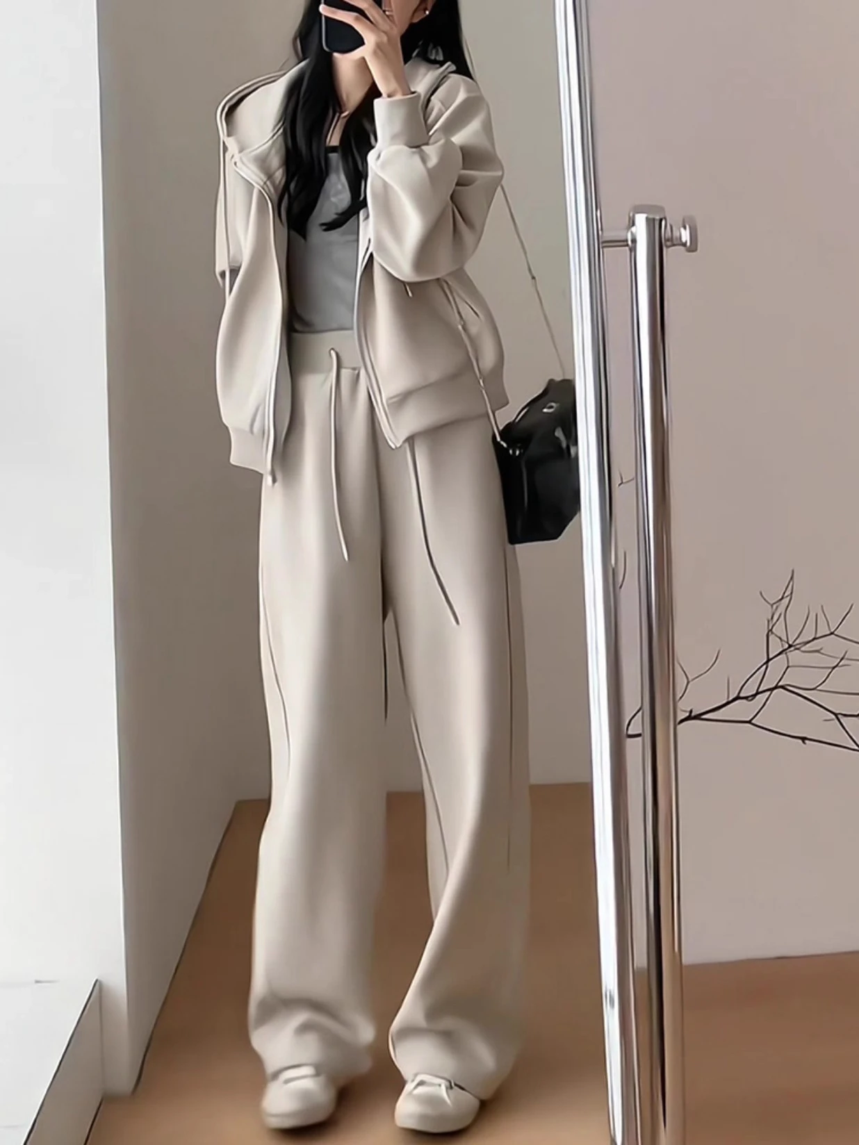 

Fashionable Sportswear Set for Women Loose Slimming Korean Style Student Hoodie Casual Two-Piece Set Long Sleeve Zipper Closure