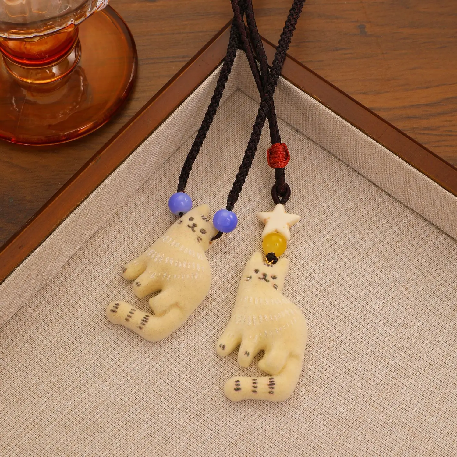 Kawaii Resin Cat Pendant Braided Necklace for Women New Unique Long Sweater Chain Cute Animal Fashion Accessory Pendant Necklace