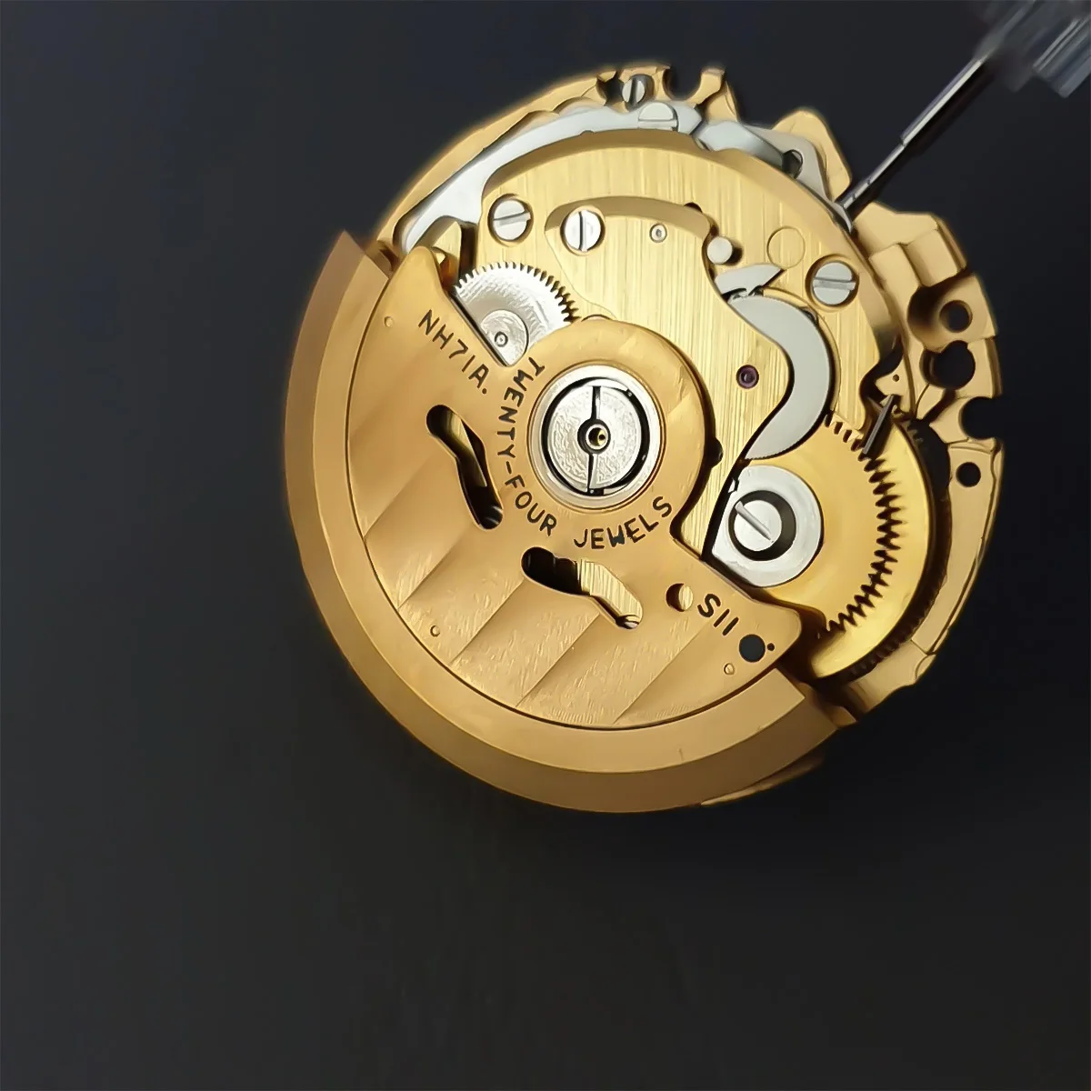 NH71 Movement High-precisiontimekeeping Golden skeletonized mechanical Automatic movement 24 Jewels 3 hands NH71A Watch Movement