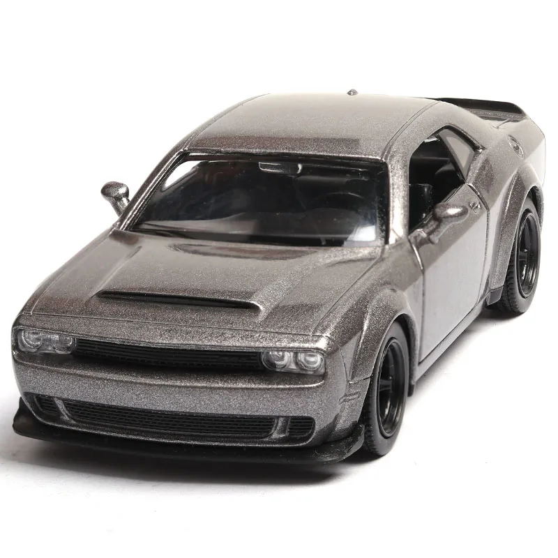 1/36 Dodge Challenger SRT Hellcat Toy Car RMZ CiTY Diecast Miniature Super Vehicle Model Pull Back Collection Gift For Boys Kid