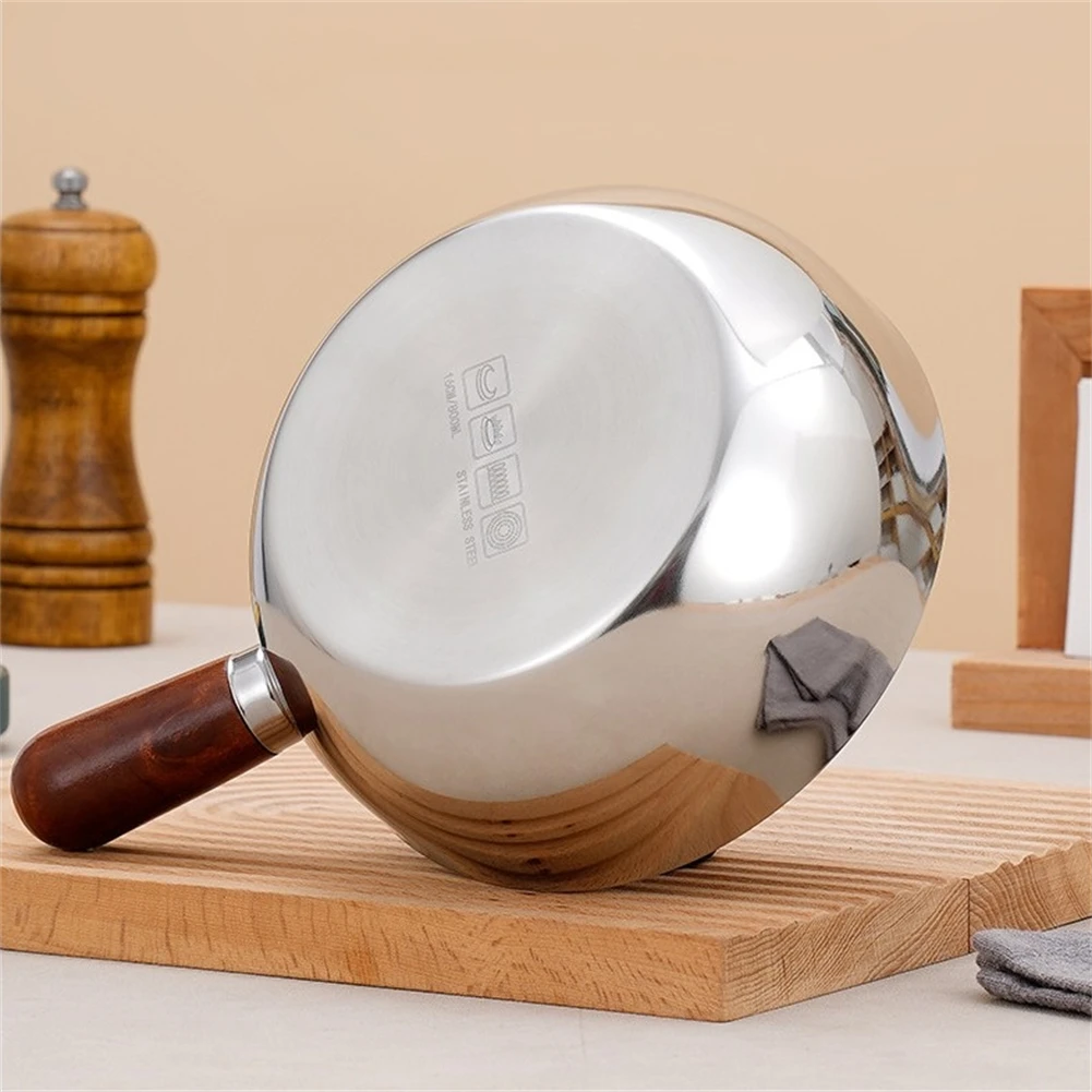 وعاء الحليب من الفولاذ المقاوم للصدأ مع مقبض خشبي ومقلاة مسطحة القاع للاستخدام على مواقد الغاز والكهرباء التعريفي #4