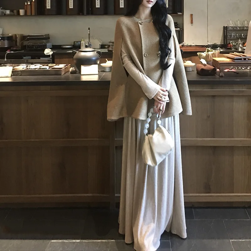 2025 Autumn-Winter Elegant High-End Cloak with Fur Collar Slim-Fit Long Sleeve Dress Three-Piece Set