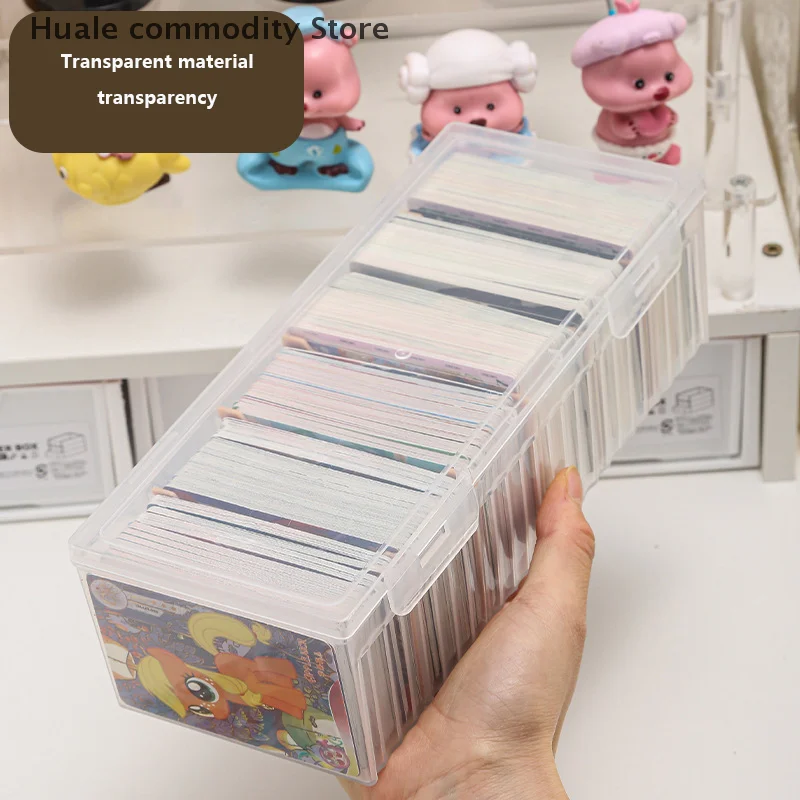 La scatola organizer scomparsa in plastica trasparente da 1 pezzo contiene 550 + scatola di immagazzinaggio di carte da gioco con divisore regolabile per carte