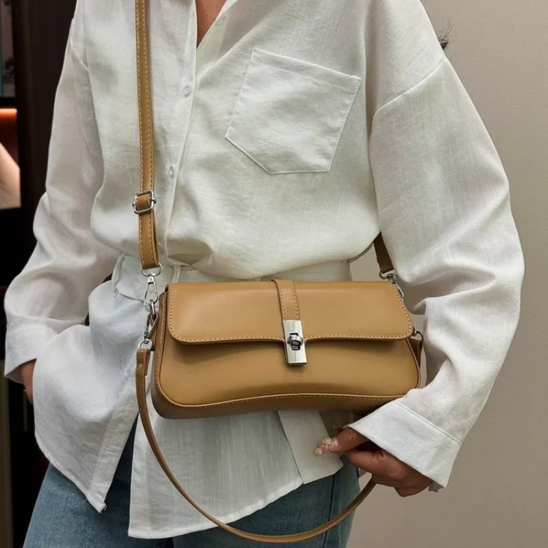 

Modern designer women's crossbody bag luxury fashion handbag classic popular chain strap shoulder bag