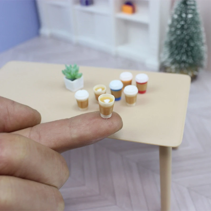 4 Stuks 1/12 Poppenhuis Miniatuur Holding Latte Koffiekopje Mini Drankjes Model Voor Poppenhuis Decor Accessoires Fantasiespel Speelgoed gift