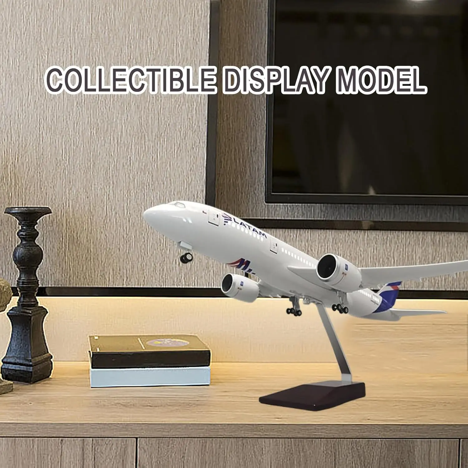 

Airplane 1:130 Scale 47cm Aircraft Latam Airways B787 Diecast Resin Model With Light and Wheel For Home Collection Ornament